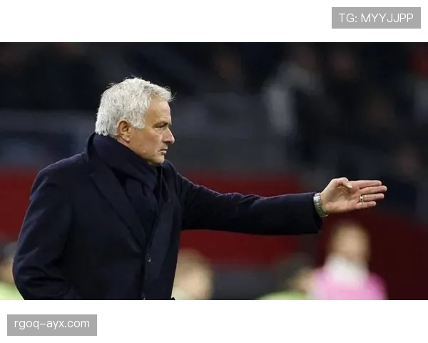 穆里尼奥展现领导力,带队重燃斗志迈向新高 穆里尼奥展现领导力,带队重燃斗志迈向新高