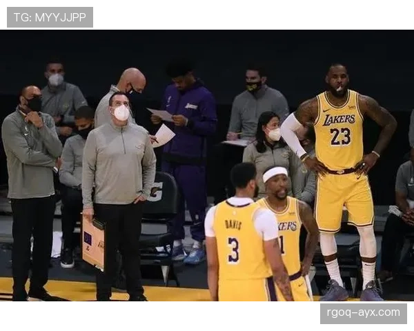 戴维斯无球跑动高效盘活全队，火湖队强势反弹上演逆转